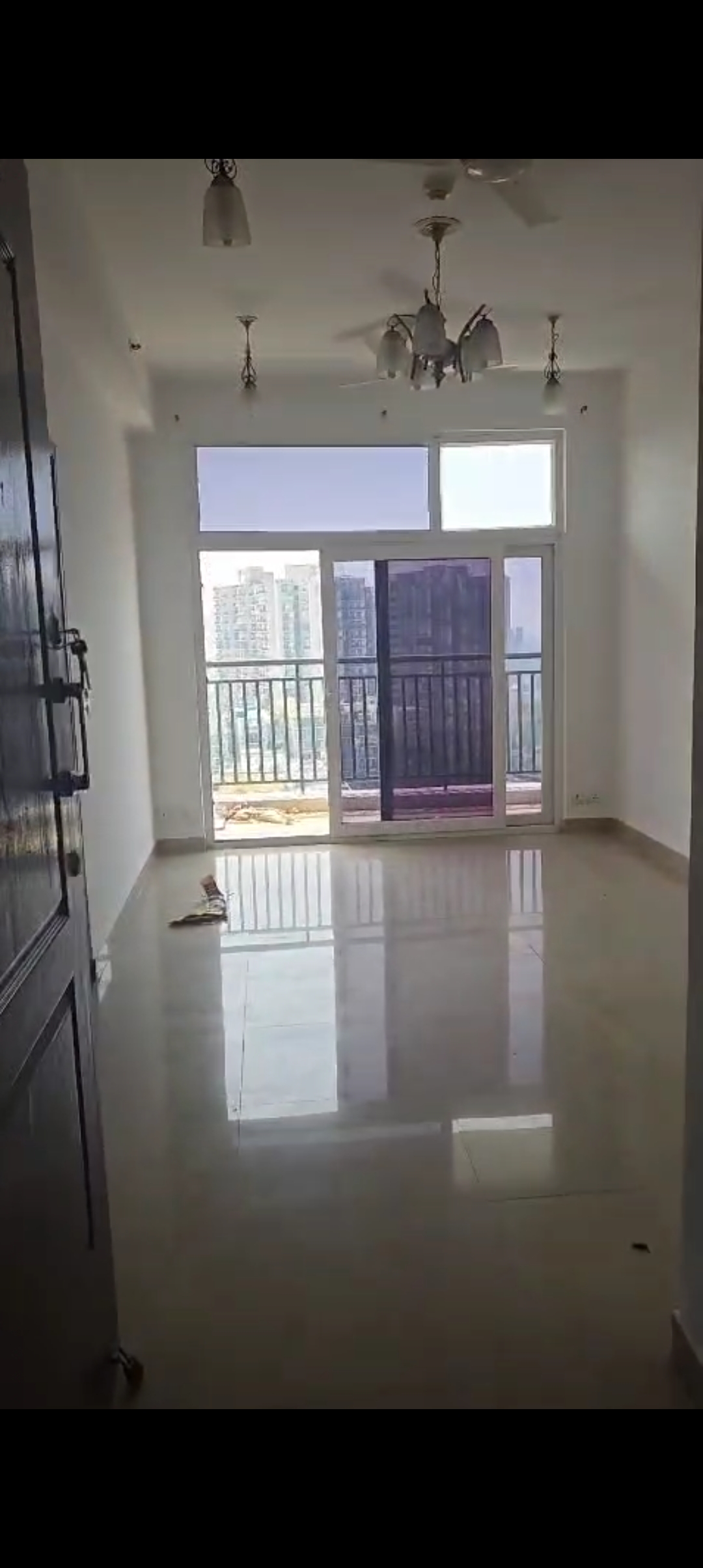 3 BHK + Extra Room Apartment For Sale in Rishabh Iris Tower