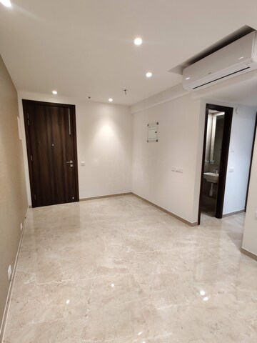 Room in 2 BHK Apartment at Adani Ten BKC, Bandra East – for Rent