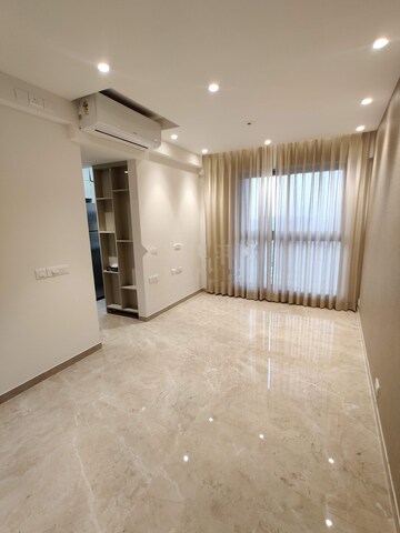 2 BHK Apartment For Rent in Adani Ten BKC, Bandra East