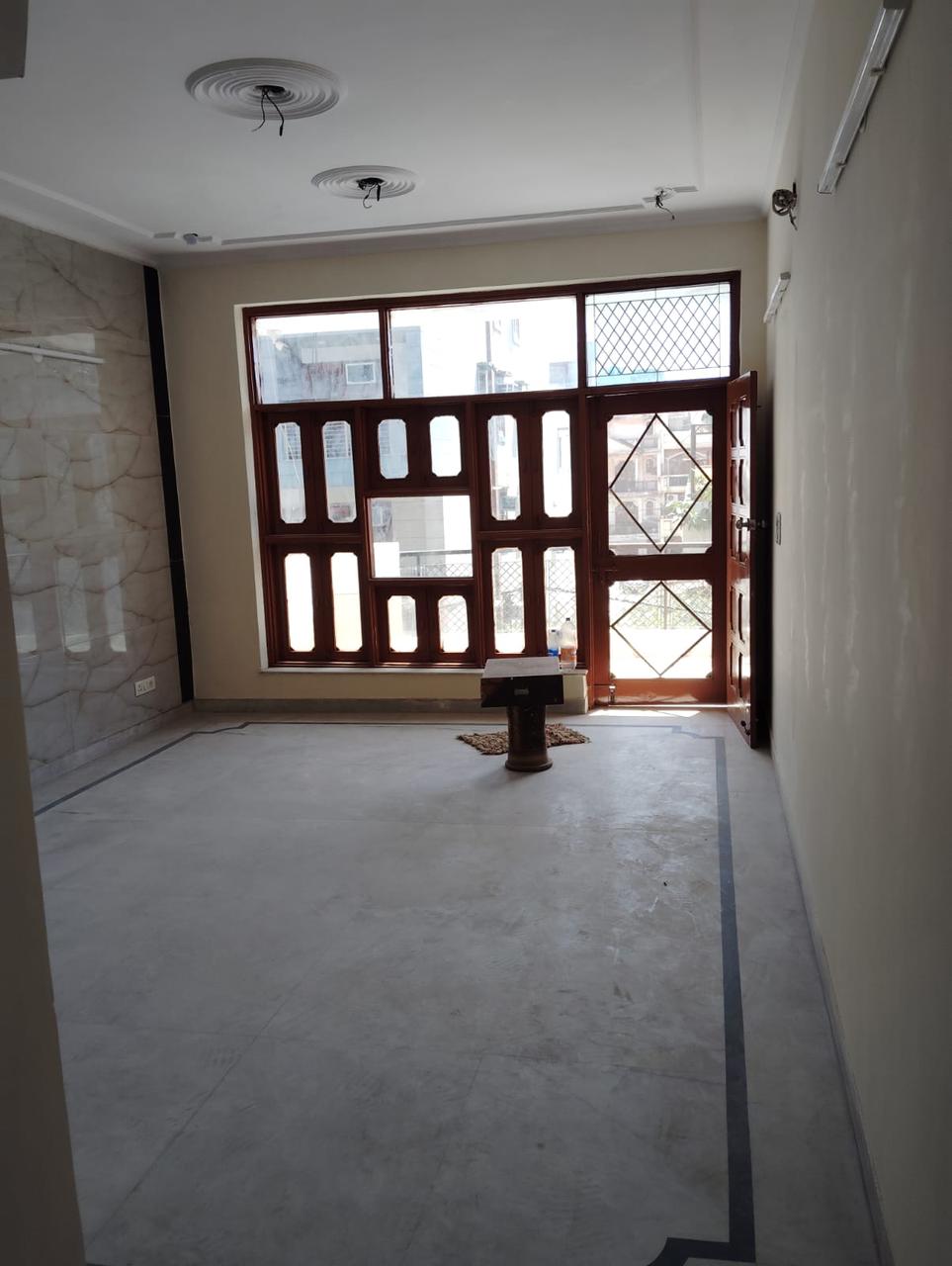 2 BHK Builder Floor For Rent in Vikas Puri