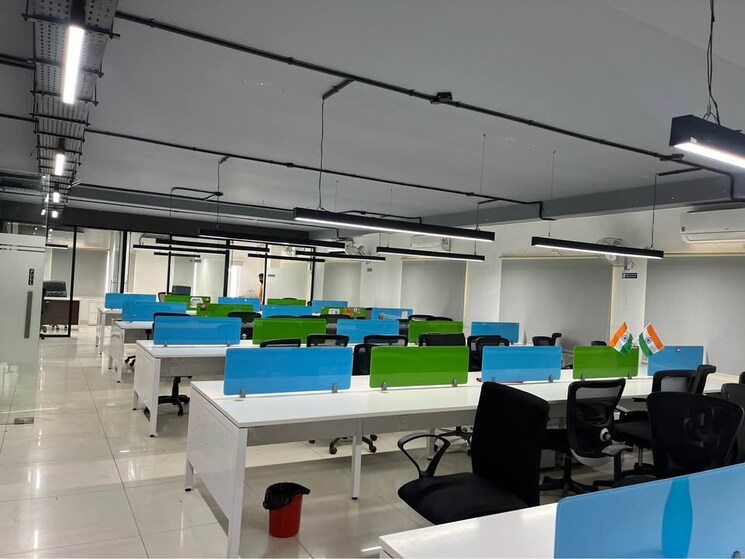 Team Area, scheme no 140 Commercial Office Space 3200 Sq.Ft. In Scheme No 140 Indore 8793173