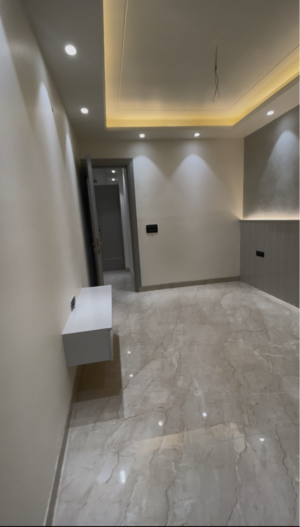 Room in 3 BHK Builder Floor at Indrapuram – for Sale