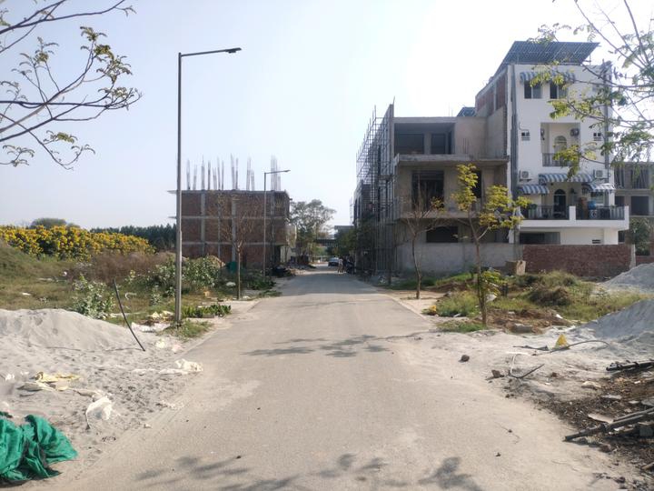 Plot For Sale in Divine Meadows