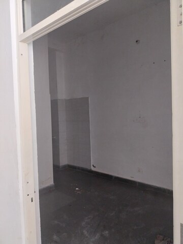 Furnished Amenities in  Warehouse at Tarang Orchid, Sector 28 – for Rent