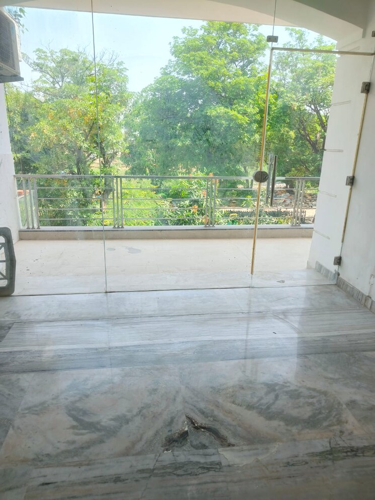 Balcony, eros-rosewood-city 2 Bedroom 1400 Sq.Ft. Builder Floor In Sector 49 Gurgaon 8793232