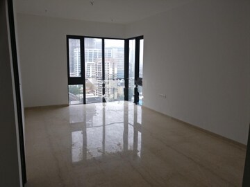 Room in 3 BHK Apartment at Lodha The Park, Worli – for Rent