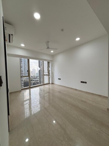 Room in 2 BHK Apartment at Adriana Verona, Mahim – for Rent