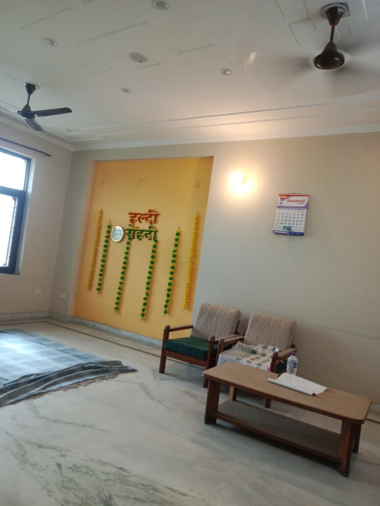 Living Room, vasundhara sector 3 4 Bedroom 200 Sq.Ft. Builder Floor In Vasundhara Sector 3 Ghaziabad 8793298