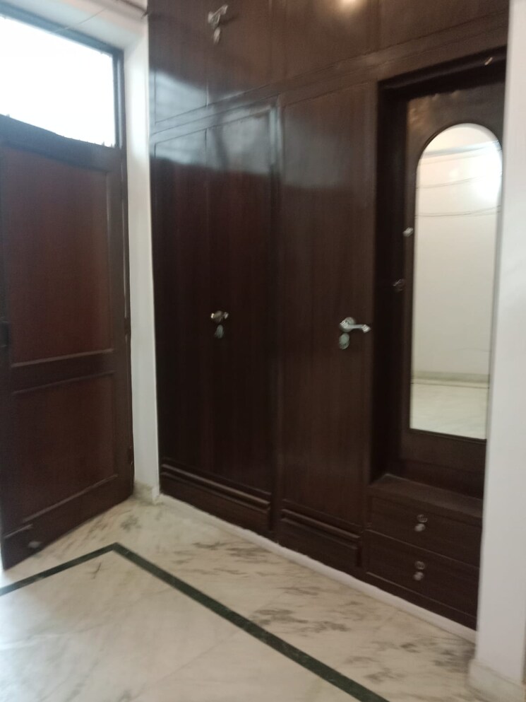 undefined, vasundhara sector 3 4 Bedroom 200 Sq.Ft. Builder Floor In Vasundhara Sector 3 Ghaziabad 8793298