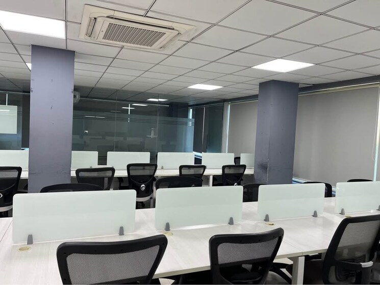 Team Area, scheme no 140 Commercial Office Space 3400 Sq.Ft. In Scheme No 140 Indore 8793289