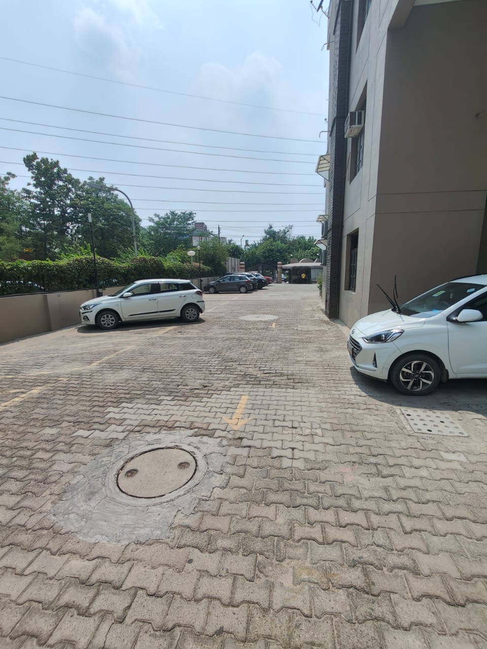 4 BHK + Pooja Room Apartment For Rent in Bancourt Apartment