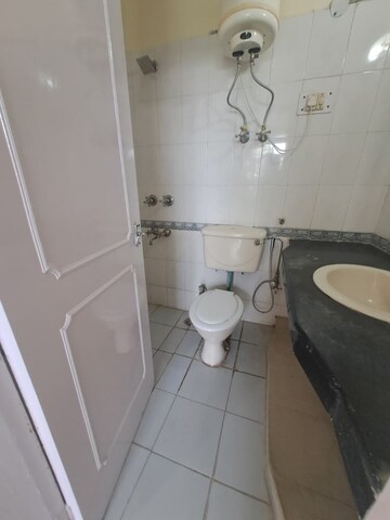 Bathroom in 3 BHK Apartment at Ardee City The Residency, Sector 52 – for Rent