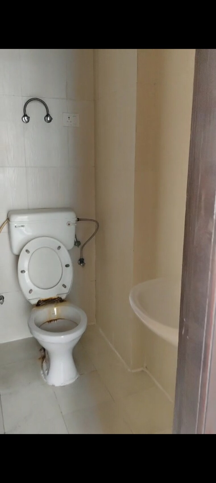 Bathroom, rishabh-paradise 2 Bedroom 1080 Sq.Ft. Apartment In Abhay Khand Ghaziabad 8793391