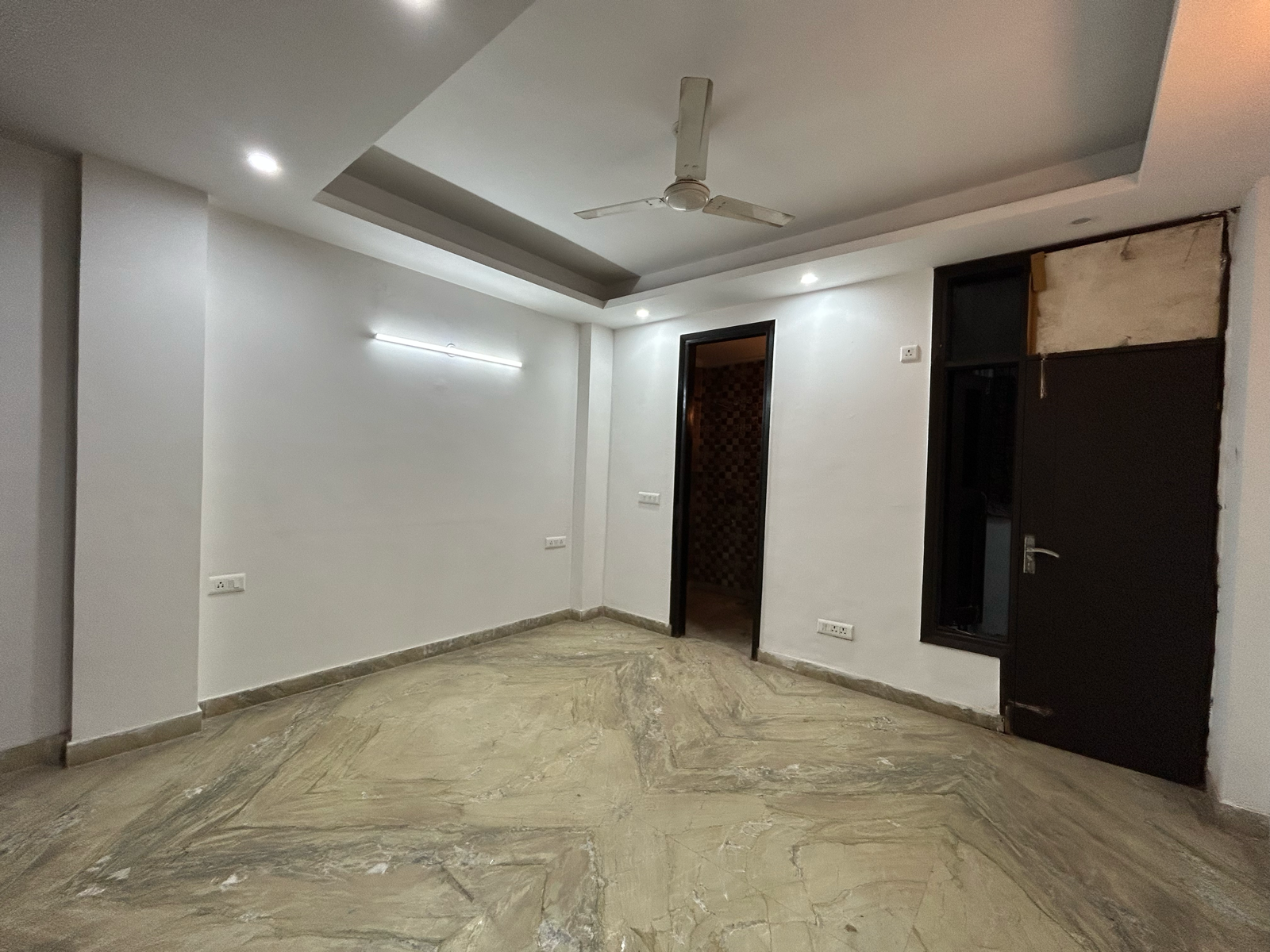 3 BHK + Extra Room Apartment For Rent in Saket