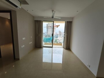 Room in 2 BHK Apartment at Hiranandani Highland, Powai – for Rent