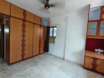 Room in 2 BHK Apartment at Crystal Palace Powai, Powai – for Rent