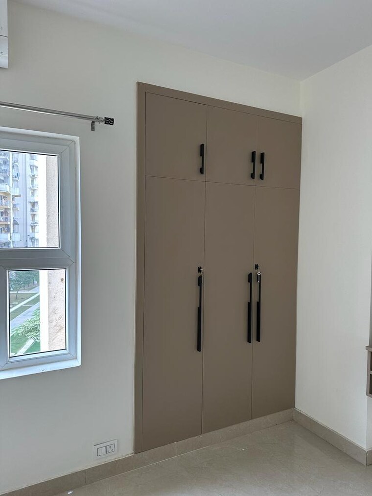 Room, parklands 3 Bedroom 2250 Sq.Ft. Builder Floor In Sector 85 Faridabad 8793371