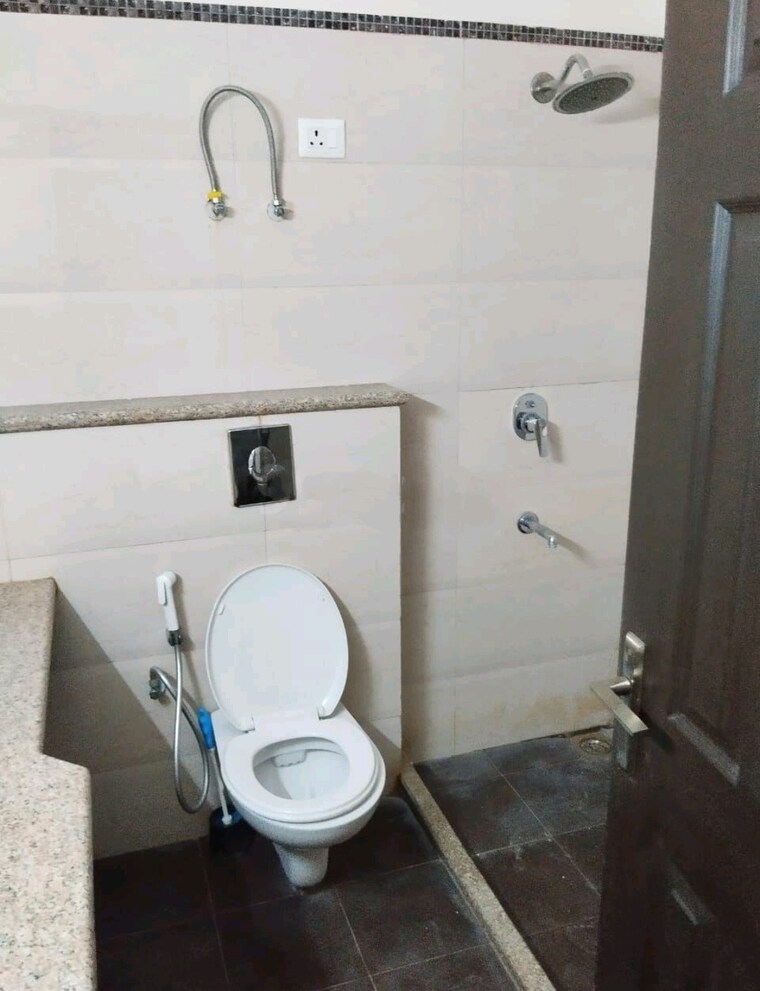 Bathroom, dasnac-the-jewel 2 Bedroom 1260 Sq.Ft. Apartment In Sector 75 Noida 8793385