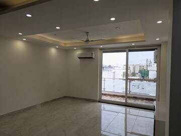 Room in 4 BHK Builder Floor at Ardee City, Sector 52 – for Sale