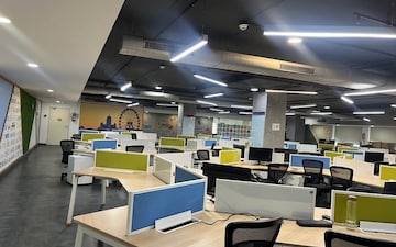 Team Area in Office Space at Scheme No 140 – for Rent