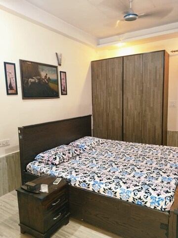 Bedroom in 3 BHK Builder Floor at SS Mayfield Gardens, Sector 51 – for Rent