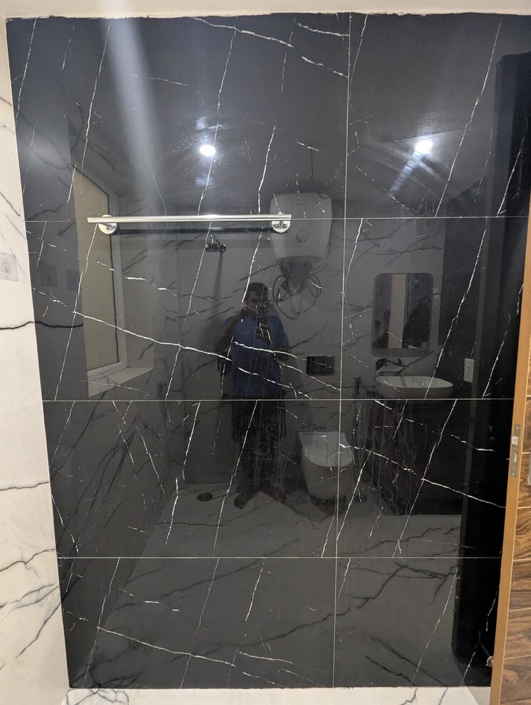 Bathroom, ardee-city 4 Bedroom 1895 Sq.Ft. Builder Floor In Sector 52 Gurgaon 8793439