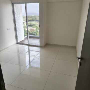 Room in 3 BHK Apartment at Yashwin Orrizonte, Kharadi – for Rent