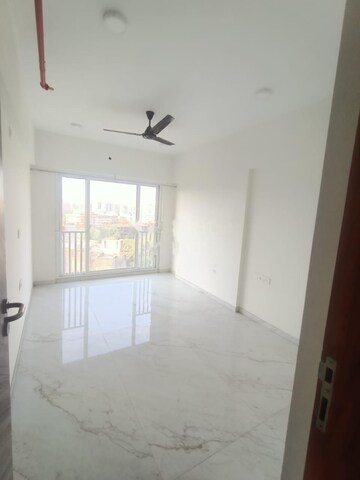 Room in 2 BHK Apartment at Sri Zynergy, Suman Nagar – for Rent