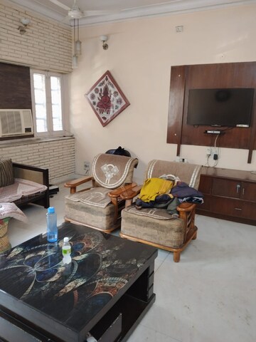 Living Room in 6+ BHK Independent House at Sector 55 – for Sale