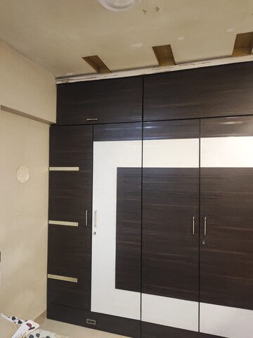Furnished Amenities in 1 BHK Apartment at Velentine Tower, Goregaon East – for Rent