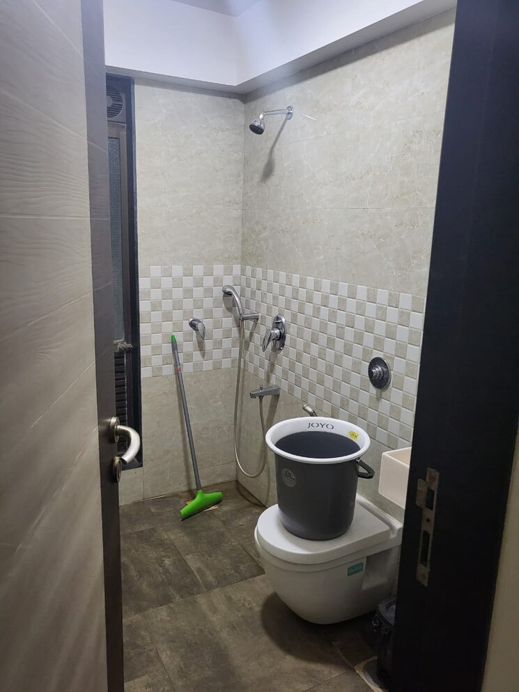 Bathroom, aayush-aangan 2 Bedroom 1040 Sq.Ft. Apartment In Chembur Mumbai 8793530