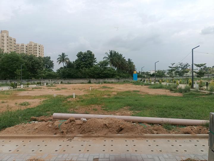 Plot For Sale in Shramik Kunj Sector 110