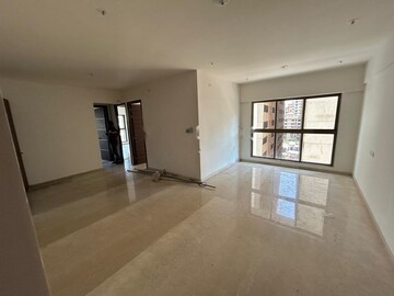 Room in 3 BHK Apartment at Raj Infinia, Malad West – for Rent