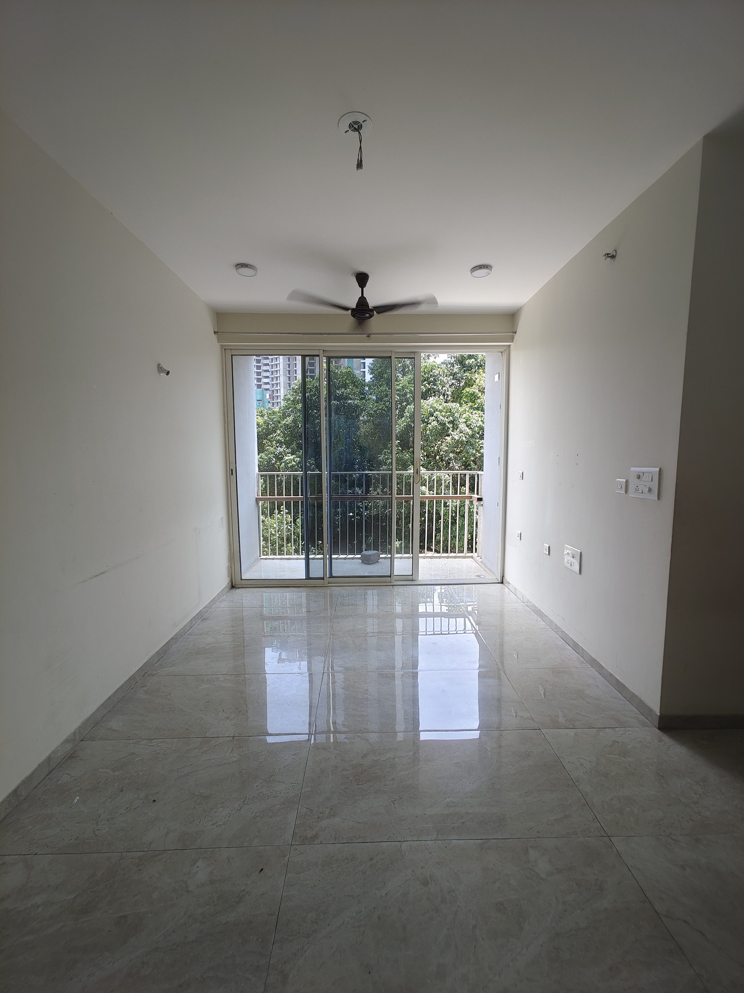 2 BHK + Study Room Apartment For Rent in Tata Serein