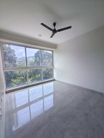Room in 2 BHK Apartment at Tata Serein, Pokhran Road No Two – for Rent