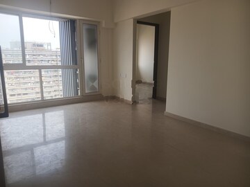 Room in 1 BHK Apartment at Omkar Signet, Malad East – for Rent