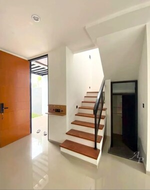 Staircase in 2 BHK Builder Floor at Sector 32 – for Sale