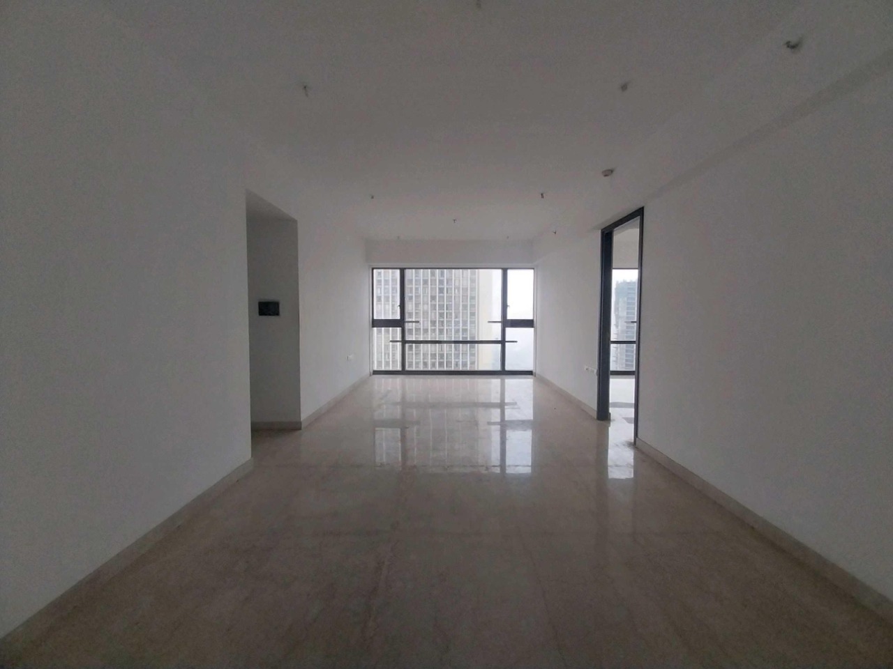 4 BHK + Study Room Apartment For Rent in Lodha The Park