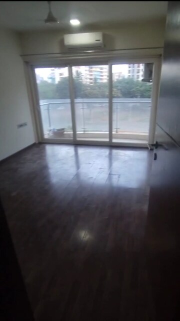 Bedroom in 2 BHK Apartment at RNA Continental, Chembur – for Rent