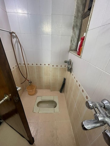 Bathroom in 3 BHK Apartment at Raheja Reflections Eternity, Kandivali East – for Sale