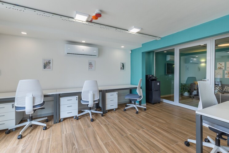 Team Area, vijay nagar Commercial Office Space 3600 Sq.Ft. In Vijay Nagar Indore 8793661