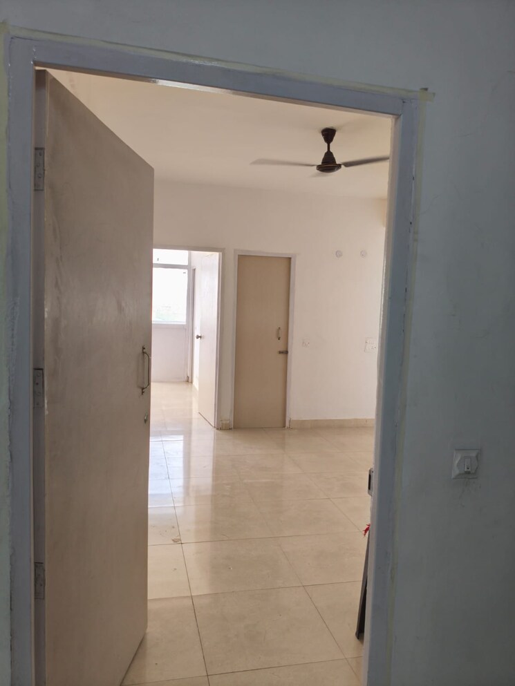 undefined, sarvome-shree-homes 3 Bedroom 645 Sq.Ft. Apartment In Sector 45 Faridabad 8793685