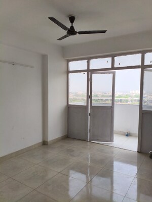 Room in 3 BHK Apartment at Sarvome Shree Homes, Sector 45 – for Sale