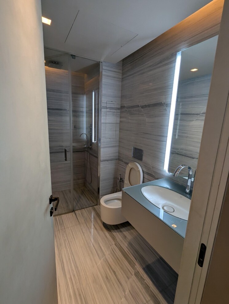 Bathroom, lodha-the-world-towers-world-one-tier-2 4 Bedroom 2090 Sq.Ft. Apartment In Worli Mumbai 8793682
