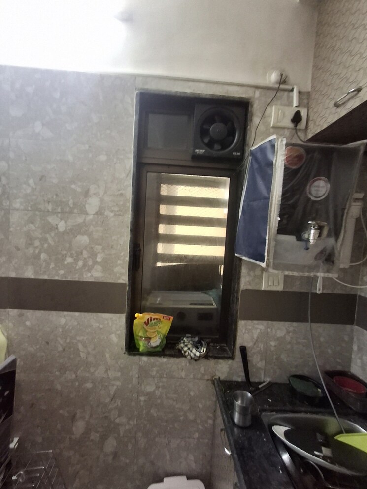  Parking, akanksha-pioneer 2 Bedroom 560 Sq.Ft. Apartment In Vartak Nagar Thane 8793705