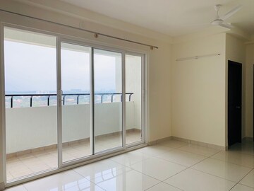 Room in 3 BHK Apartment at Prestige Lakeside Habitat, Varthur – for Sale