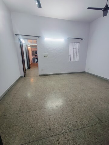 Room in 2 BHK Builder Floor at Malviya Nagar – for Rent