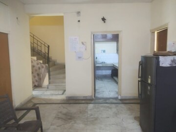Common Area in  Pg at Sector 82 – for Rent