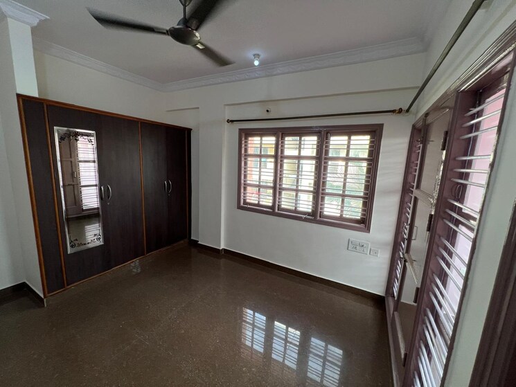 Room, sg palya 1 Bedroom 450 Sq.Ft. Builder Floor In Sg Palya Bangalore 8770892