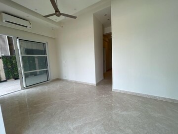 Room in 3 BHK Apartment at Indiabulls Sky Forest, Lower Parel – for Rent